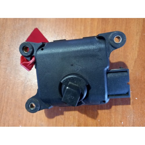 Моторчик заслонки отопителя (сервопривод) MAN (024), 0132801141-1