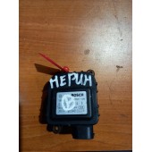 Моторчик заслонки отопителя (сервопривод) Mercedes (981)