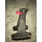 Кронштейн двигателя MAN D2066 RH перед.(891)