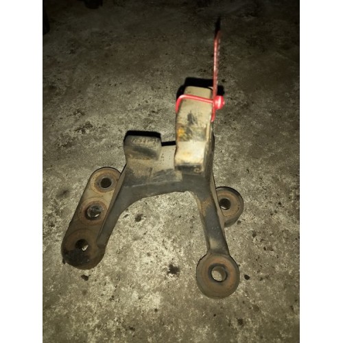 Кронштейн двигателя DAF 105 передний LH (515), 1689097