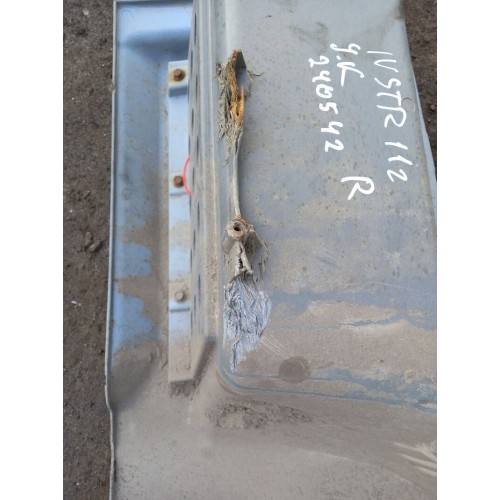 Подножка кабины Iveco Stralis 240542 у.к. RH деф. (305), не оригинал-2