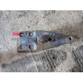 Кронштейн передней рессоры DAF CF 85 передний RH (133)