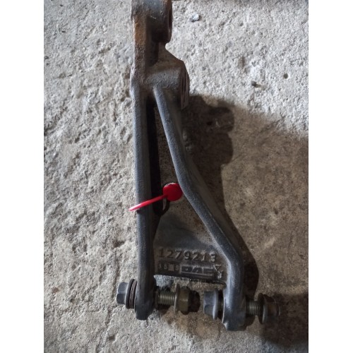 Кронштейн компрессора кондиционера DAF 95 (051), 1279213