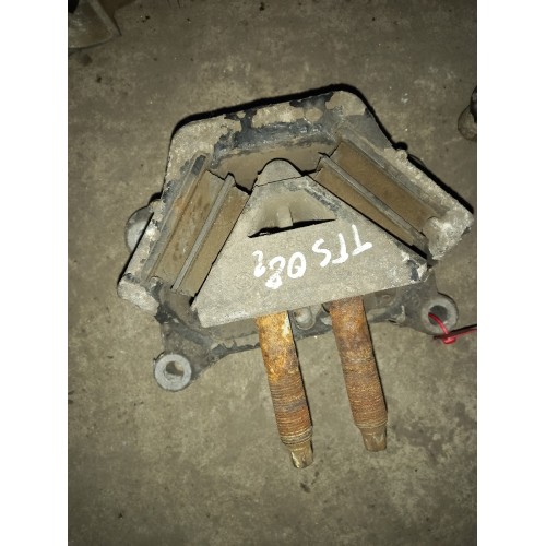 Подушка двигателя MAN TGA/TGS/TGX задняя (235), 81962100597