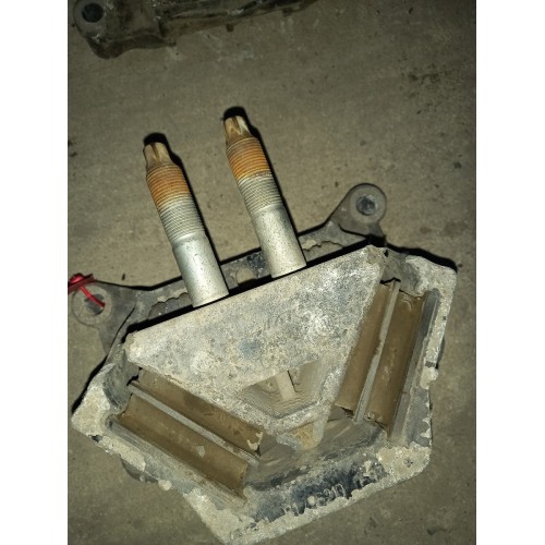 Подушка двигателя MAN TGA/TGS/TGX задняя (215), 81962100597