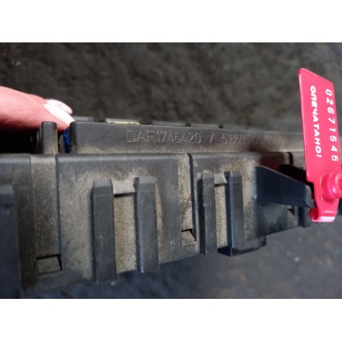 Блок предохранителей DAF в сборе (545), 1746420-2