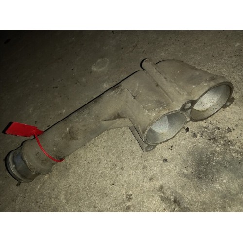 Патрубок корпуса термостата MAN D2066 боковой (733), 51063020642