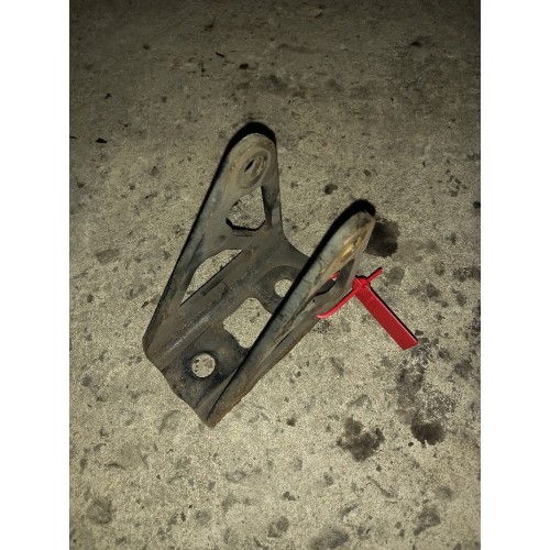 Кронштейн амортизатора кабины MAN передний (884), 85417010024