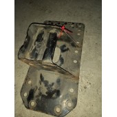 Кронштейн средней траверсы (над коробкой) MAN LH (862)