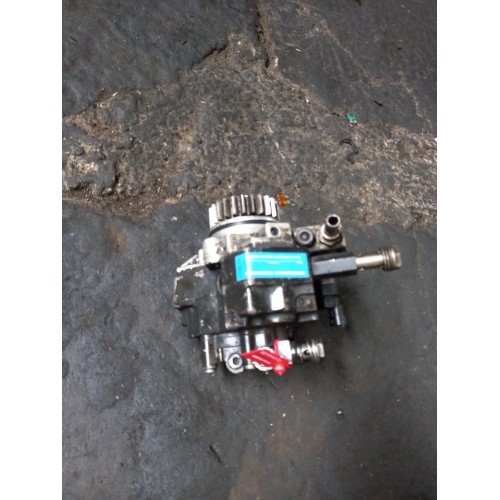 Топливный насос высокого давления (ТНВД) MAN TGL с ТННД (528) (070), 51111037763