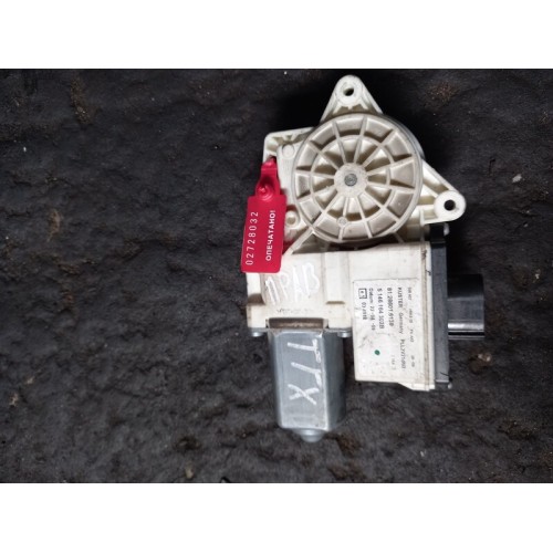 Моторчик стеклоподъемника MAN TGS TGX RH (032), 81286016138