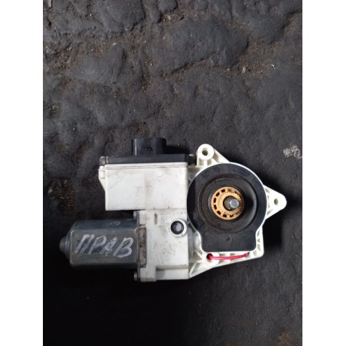 Моторчик стеклоподъемника MAN TGS TGX RH (040), 81286016138-2