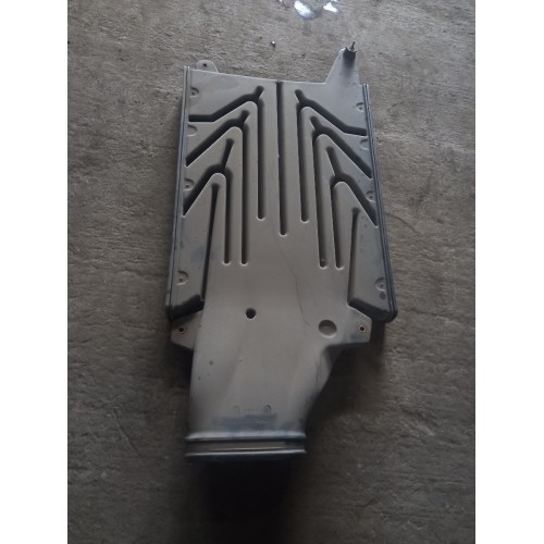 Воздухозаборник Mercedes (335), 9418304244