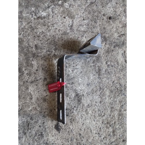 Кронштейн тяги пыльника двигателя DAF (024), 