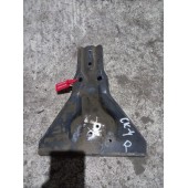 Кронштейн переднего крыла Scania RH (585)