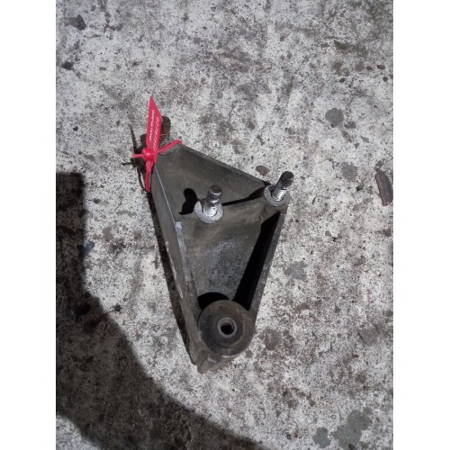 Кронштейн кулисы КПП Scania (860), 1354990