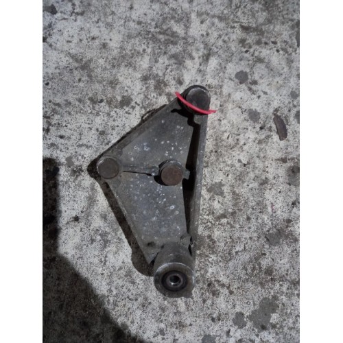 Кронштейн кулисы КПП Scania (860), 1354990-1