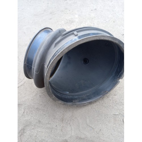 Патрубок воздушного фильтра Renault TS резиновый с датчиком (835), 21363547-1