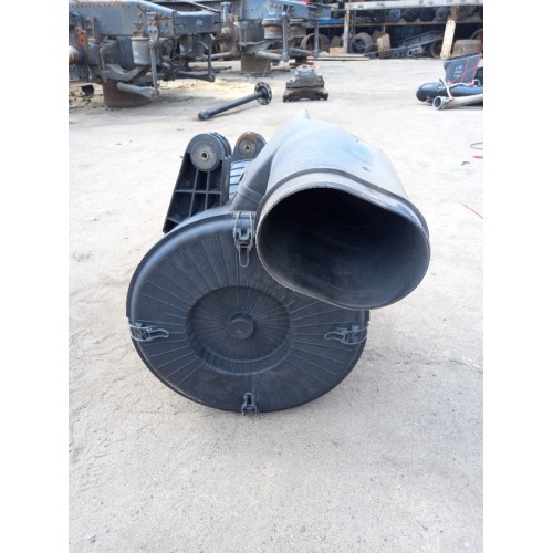 Корпус воздушного фильтра Renault TS в сборе (898), 21248263-1