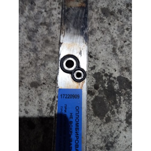 Рампа топливная Scania 4 (909), 1387569-2