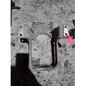 Кронштейн задней подушки кабины Scania (803)