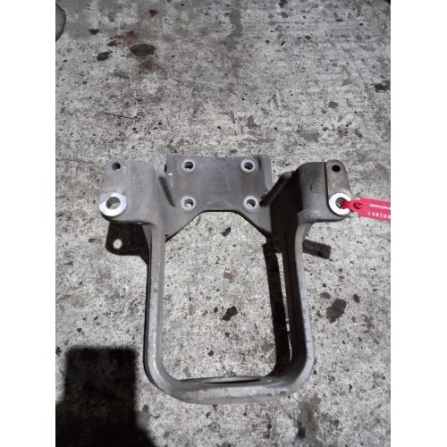 Кронштейн задней подушки кабины Scania (851), 1518493