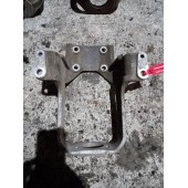 Кронштейн задней подушки кабины Scania (853)