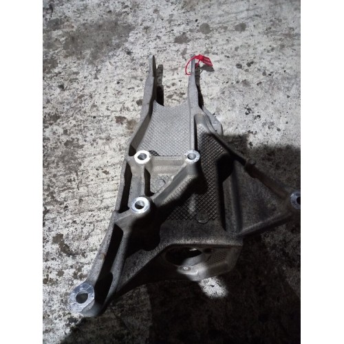 Кронштейн кабины (кронштейн передней подушки) Scania 5 LH (859), 1426195-2