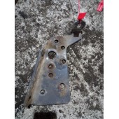 Кронштейн крепления траверсы Scania (877)