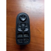 Блок управления стеклоподъемником DAF 85/105 LH деф. (798)