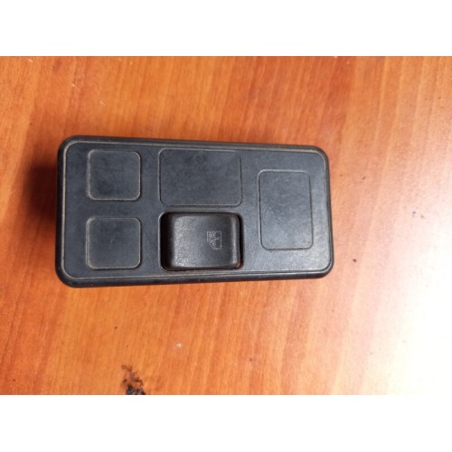 Блок управления стеклоподъемником DAF CF-85 95 RH (733), 1307897