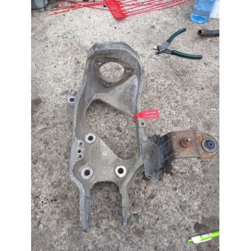 Кронштейн кабины (кронштейн передней подушки) Scania P114 548650 RH (151), 1409343