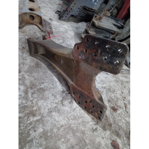 Кронштейн реактивной тяги (бугель) Iveco stralis (047), 41225944-2