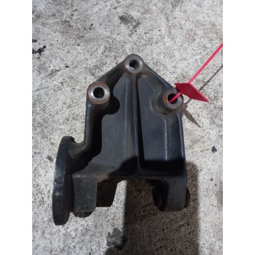 Кронштейн генератора Iveco Cursor 10 (415), 500346543