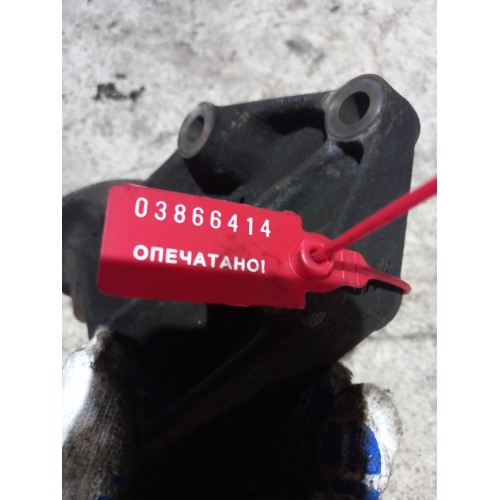 Кронштейн генератора Iveco Cursor 10 (414), 500346543-1