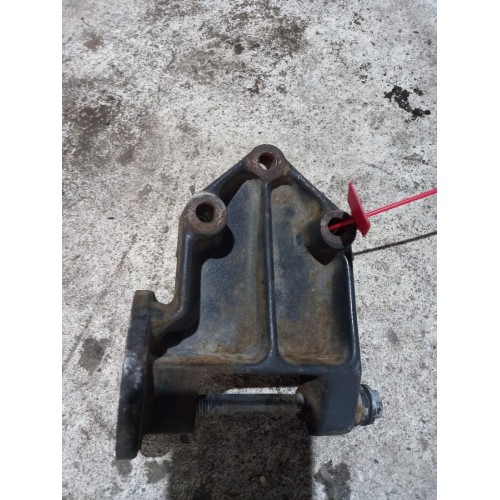 Кронштейн генератора Iveco Cursor 10 (413), 500346543