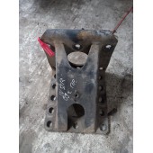 Кронштейн траверсы Iveco stralis (565)