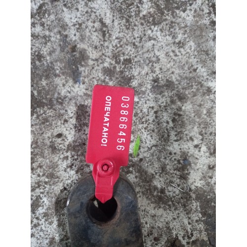 Проставка траверсы КПП Iveco stralis (456), 8165567-1