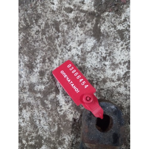 Проставка траверсы КПП Iveco stralis (454), 8165566-1