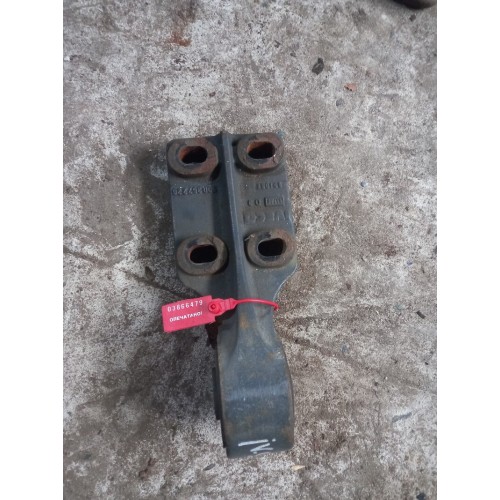 Кронштейн торсиона кабины Iveco Stralis LH (479), 500357226