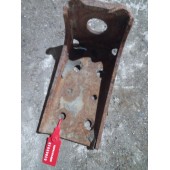 Кронштейн переднего амортизатора Iveco Stralis верхний (939)