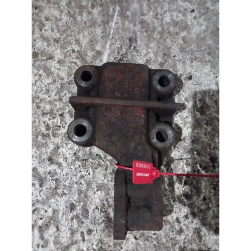 Кронштейн двигателя Iveco задний LH (876), 500307727