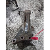 Кронштейн двигателя Iveco передний LH (862)