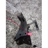 Кронштейн двигателя Iveco передний LH (863)