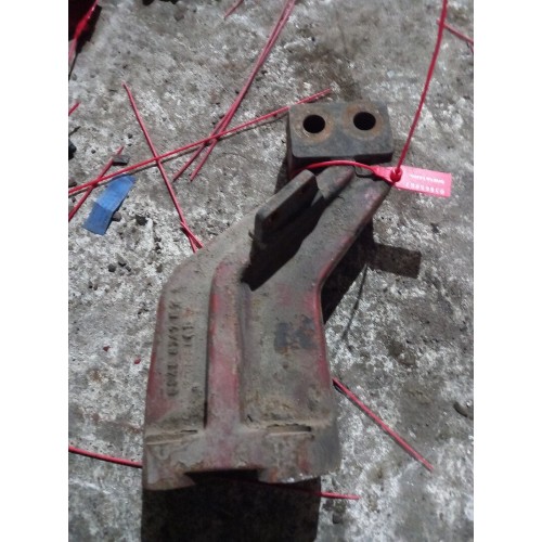 Кронштейн двигателя Iveco Cursor 8 передний LH (867), 99488747