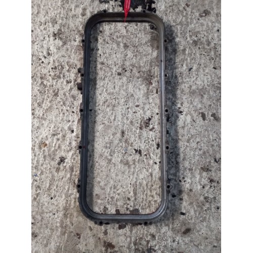 Прижим поддона Iveco Stralis Cursor 8 (855), 