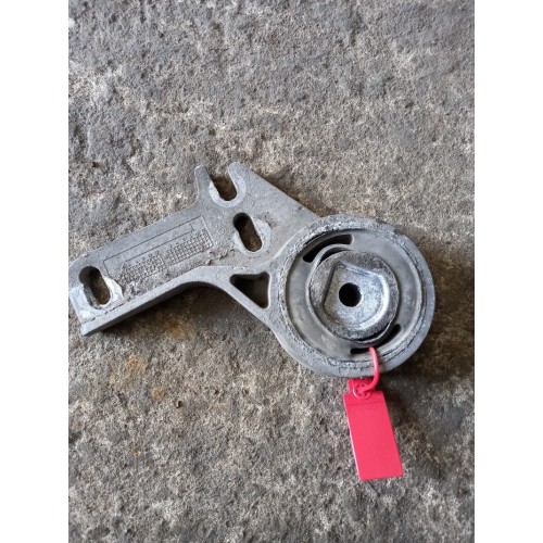 Кронштейн интеркулера Scania R420 040019 LH (622), 1762623-2