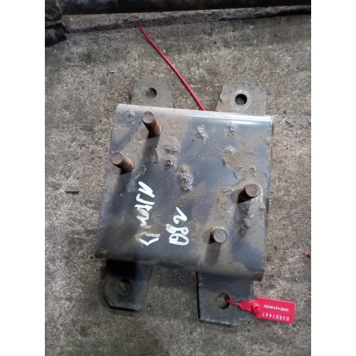 Проставка заднего полукрыла Renault Magnum (447), 