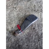 Кронштейн радиатора Renault Premium нижний (588)