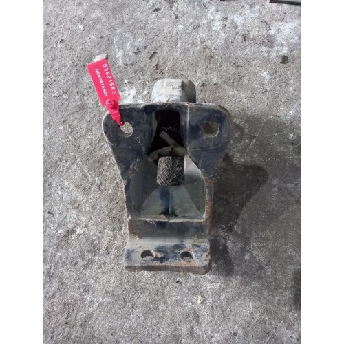 Кронштейн цилиндра подъема кабины Renault Magnum MACK (561), 5600200729